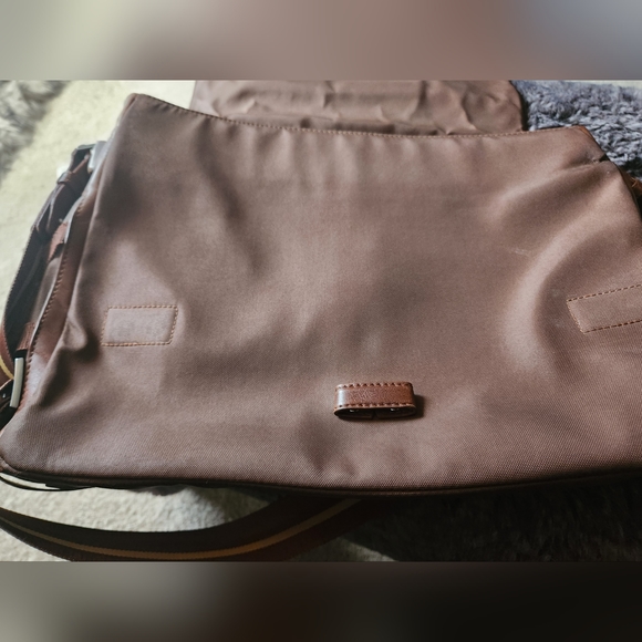 Piquadro fine leather Brown Laptop, business, messenger, bag. Rare find. - Picture 9 of 16
